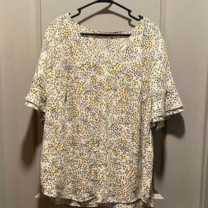 LOFT Plus Floral Blouse 18 V Neck Lightweight